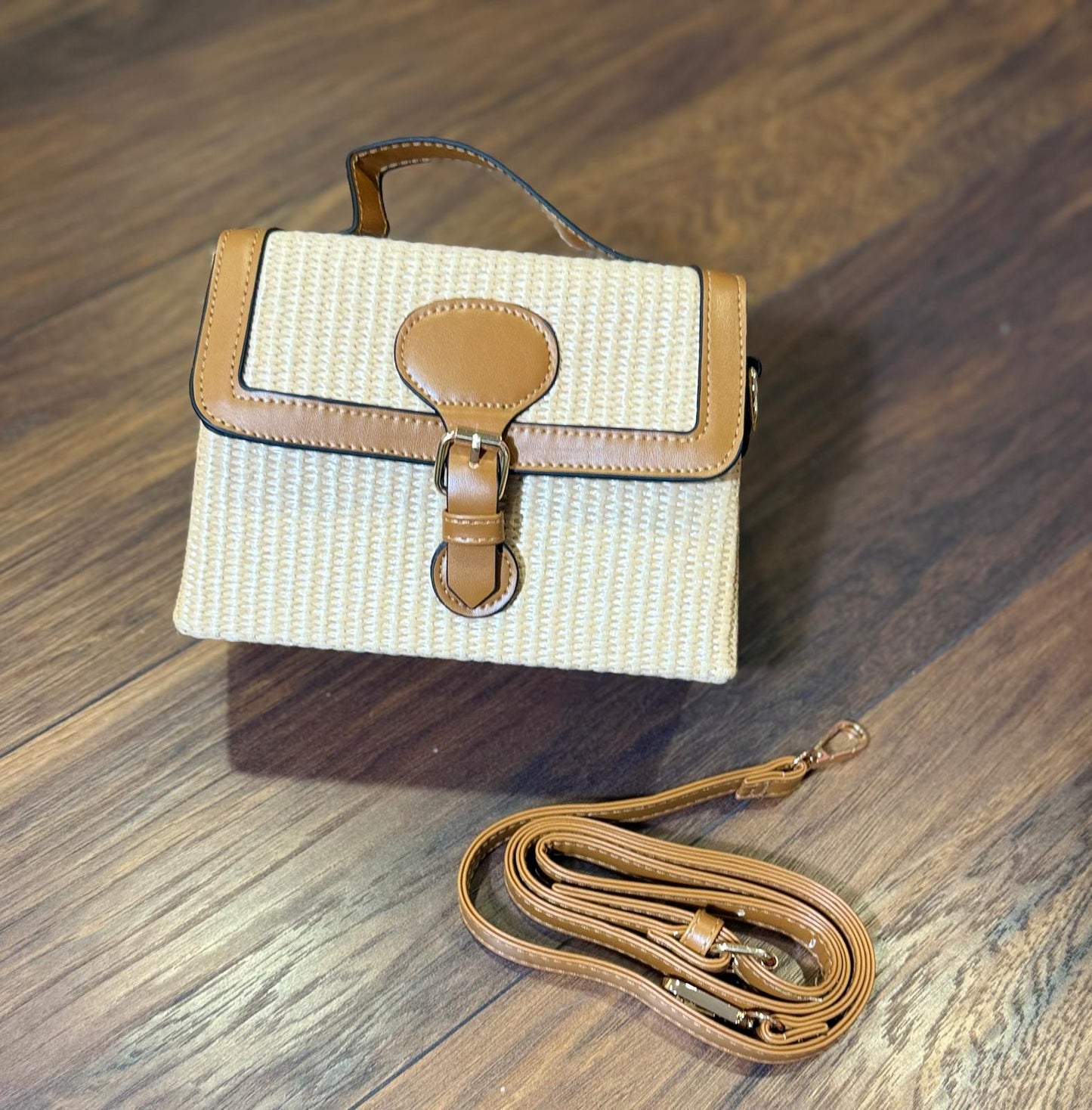 Sac à bandoulière carré tissé