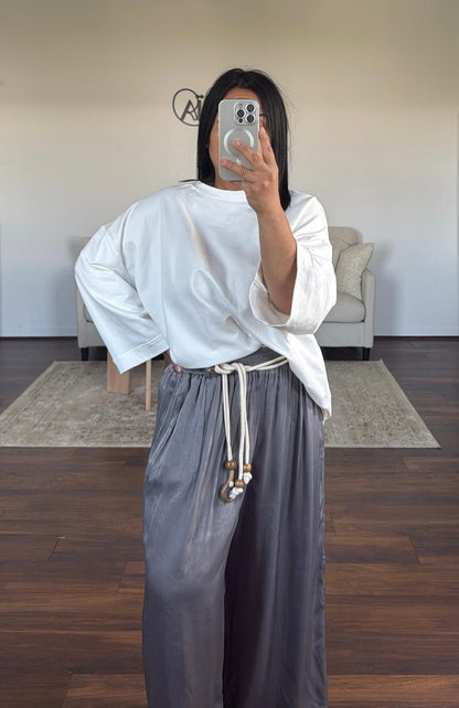 Pantalon effet satin avec ceinture à corde