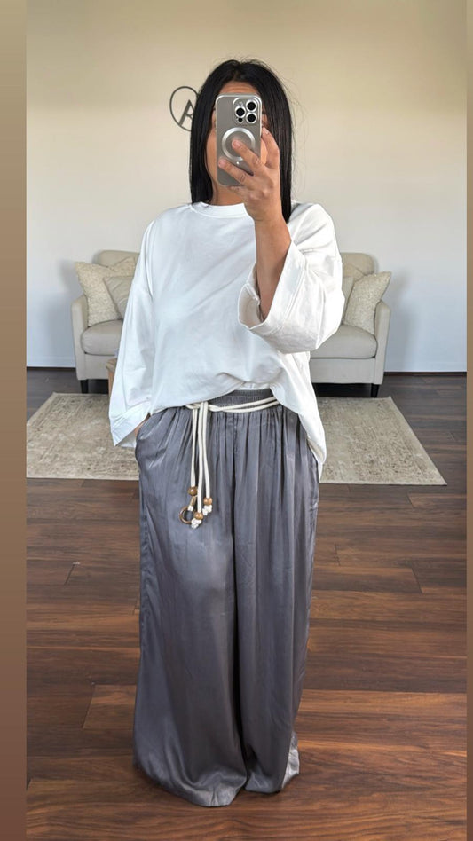 Pantalon effet satin avec ceinture à corde
